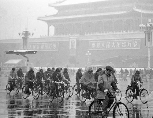Picture from To Be or Not to Be - Revival of Bicycles in China website: http://en.people.cn/90002/97224/