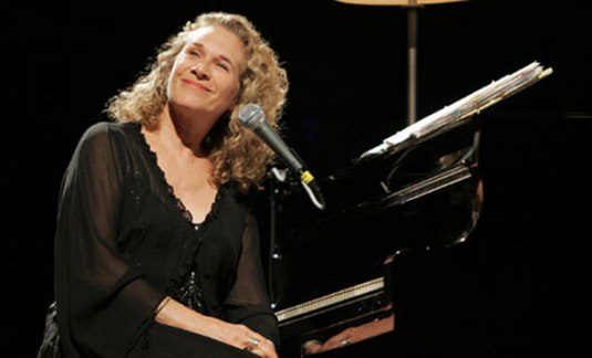 carole-king-piano_